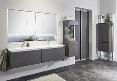 03_37_31098_22_Touch_334_M