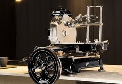 VOLANO TRIBUTE BLACK