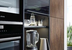 AVO-L767U_UMA-P187_Auszugstablar_2022