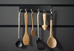 Paneelzubehoer_Hakenleiste-Kochutensilien